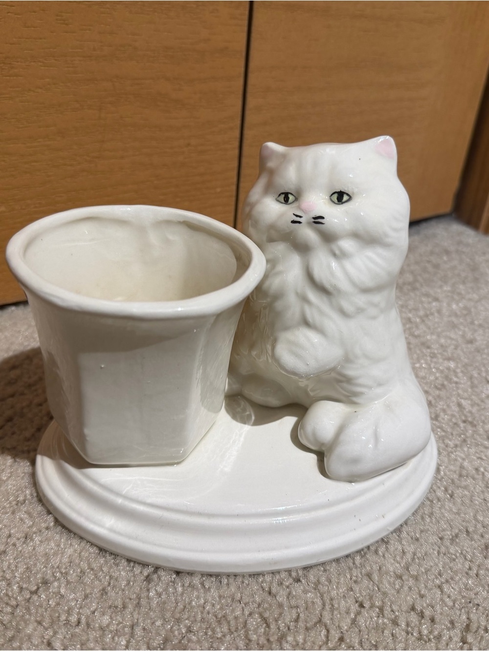 Vintage Atlantic Mold Ceramic Cat planter